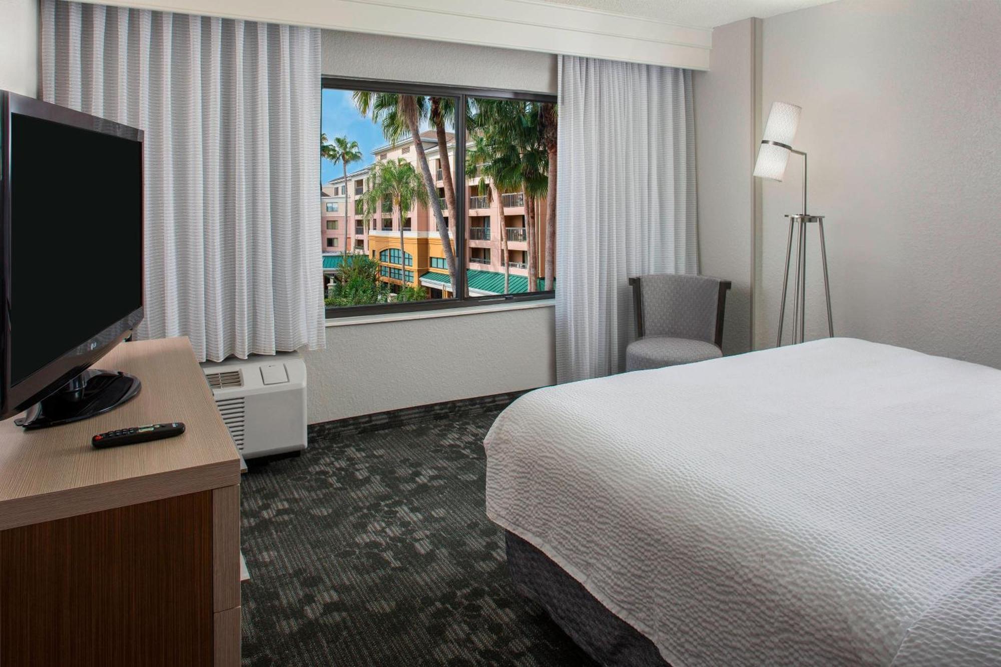 Courtyard By Marriott Orlando Lake Buena Vista In The Marriott Village Экстерьер фото