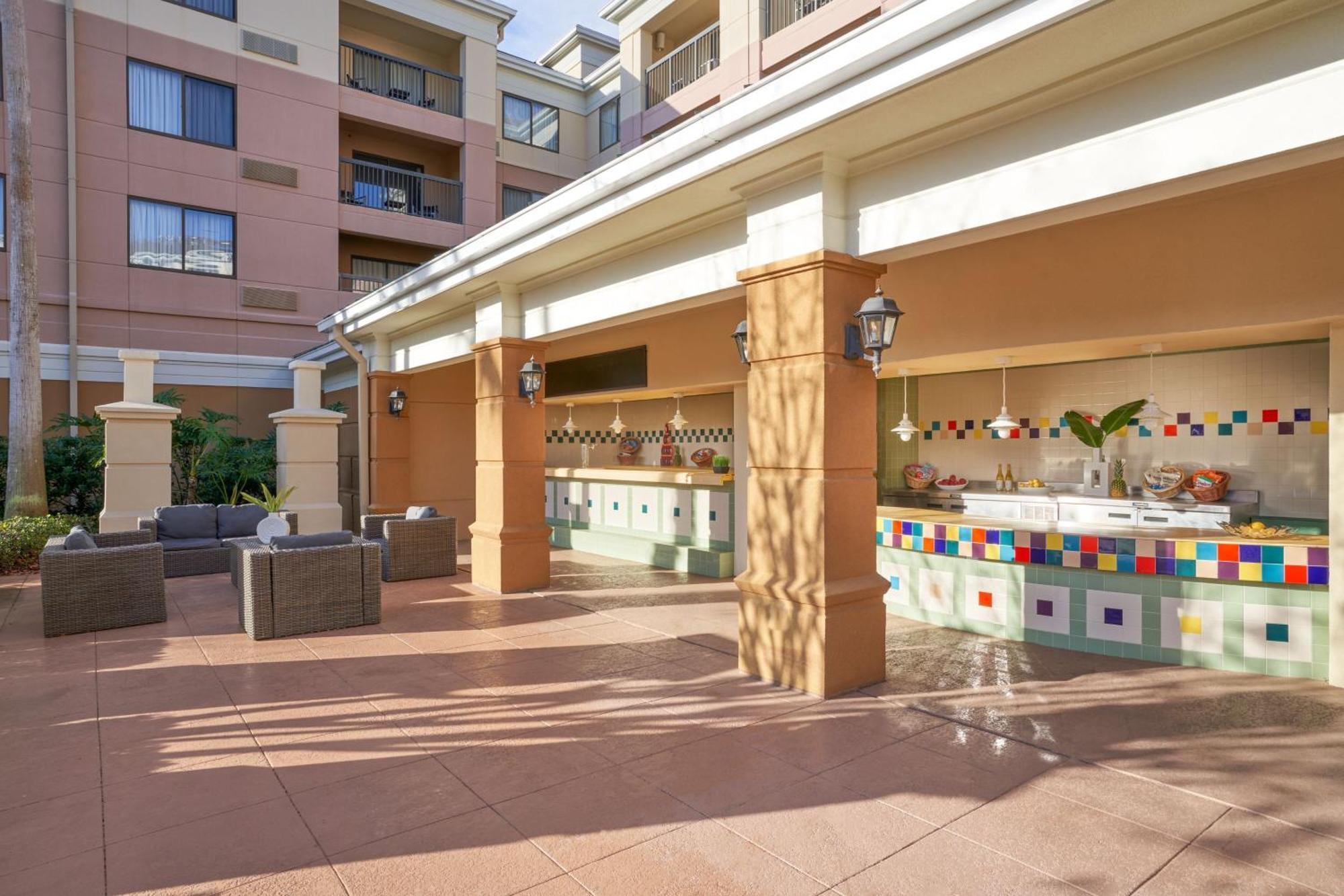 Courtyard By Marriott Orlando Lake Buena Vista In The Marriott Village Экстерьер фото