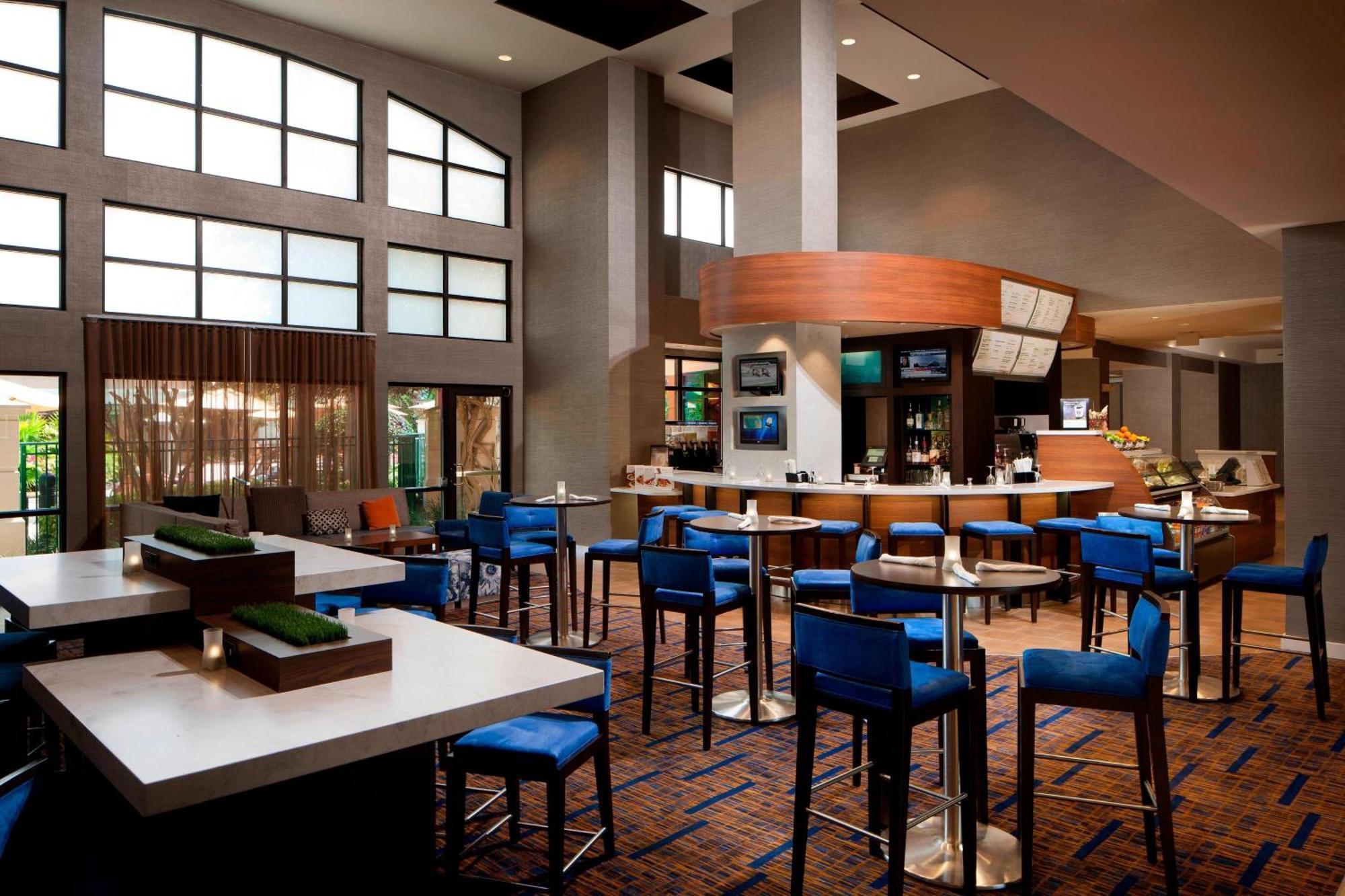 Courtyard By Marriott Orlando Lake Buena Vista In The Marriott Village Экстерьер фото