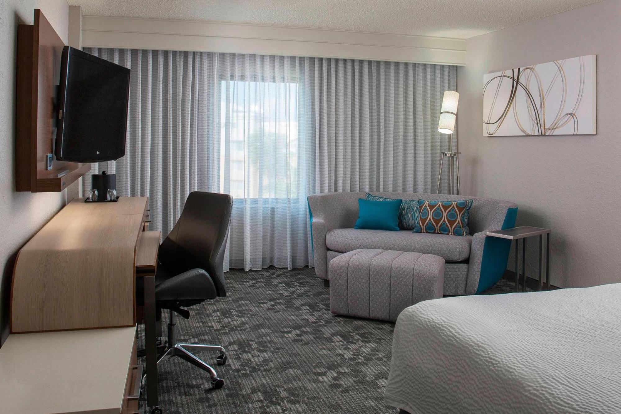 Courtyard By Marriott Orlando Lake Buena Vista In The Marriott Village Экстерьер фото