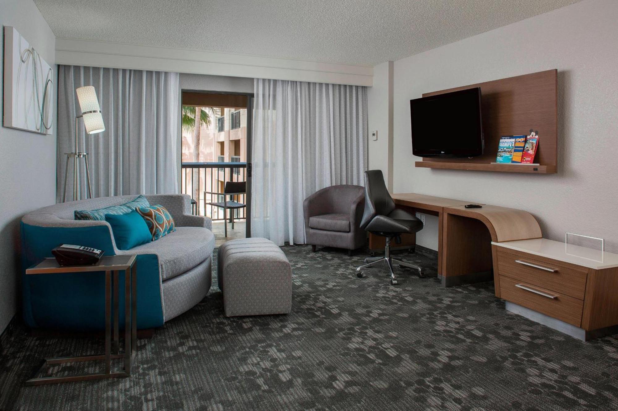 Courtyard By Marriott Orlando Lake Buena Vista In The Marriott Village Экстерьер фото